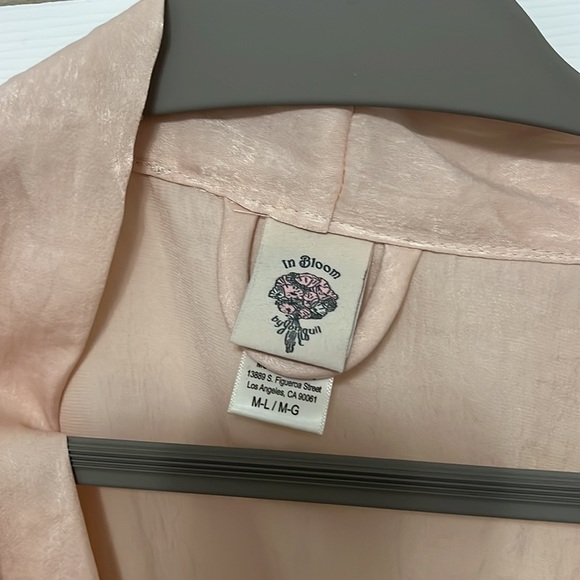 Champagne robe - Picture 2 of 3